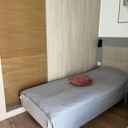 Wolska 165 *